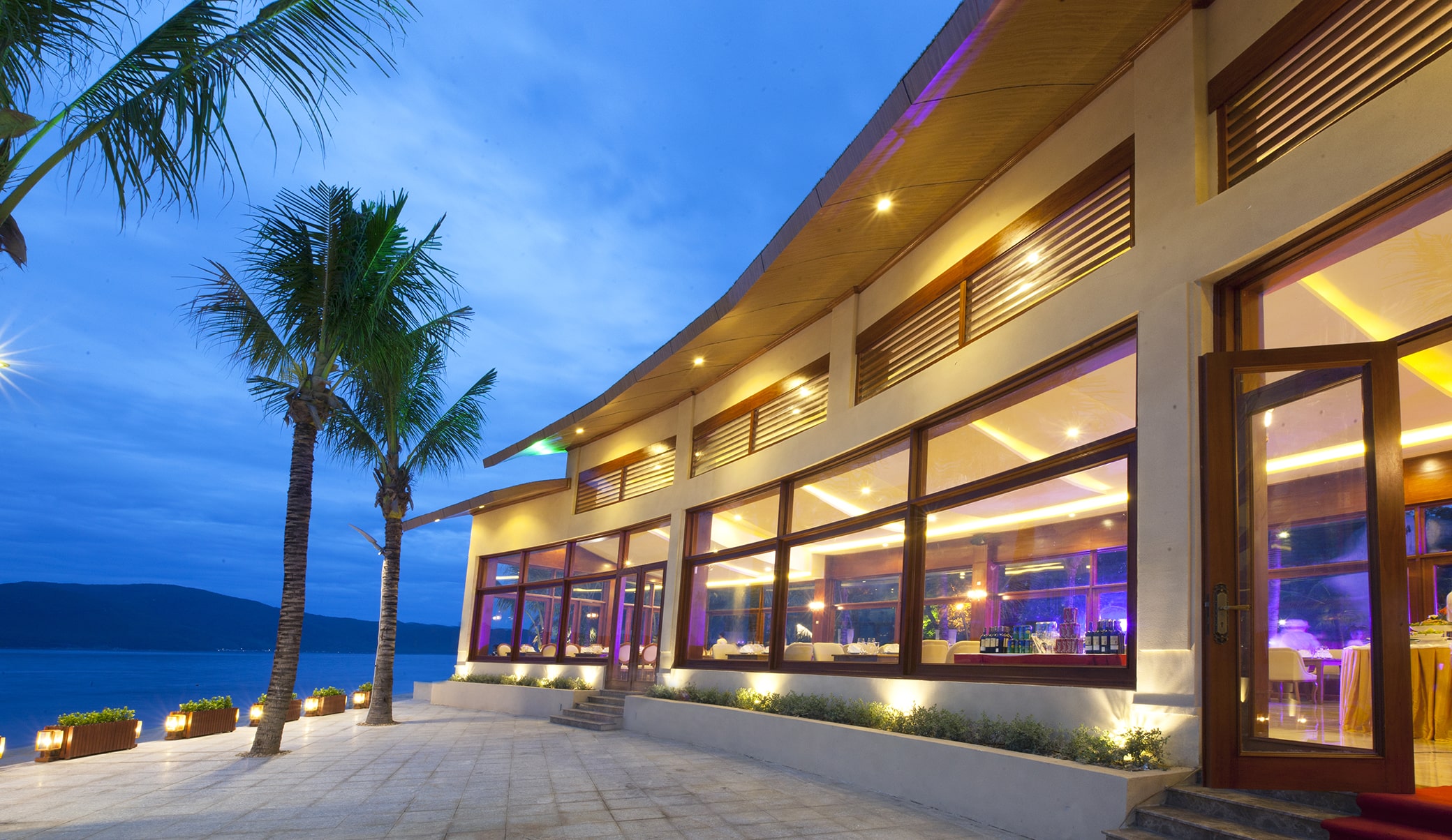 Hòn Tằm Resort